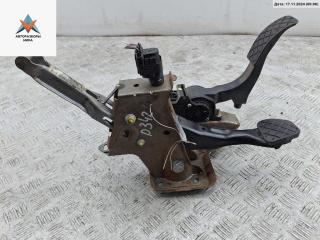 узел педальный (блок педалей) Skoda Fabia 2 поколение (5J) 2007, 1.2 л., бензин, МКПП, красный, хетчбэк 5 дв.