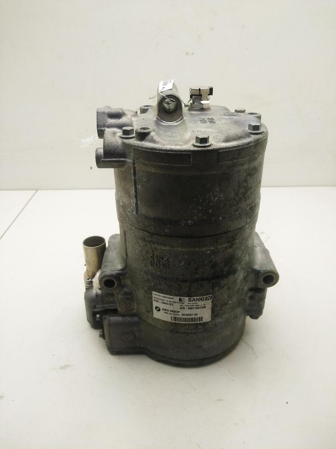 компрессор кондиционера BMW 7 F01/F02 2012, 3.0 л., гибрид, 9240287