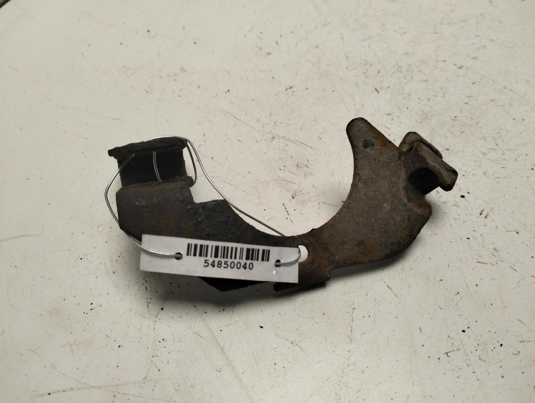 кронштейн (крепление) Renault Megane I 2000, 1.4 л., бензин, МКПП, зелёный, хетчбэк 5 дв.