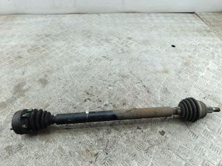 полуось передняя правая (приводной вал, ШРУС) Volkswagen Golf-4 1999, 1.4 л., бензин, МКПП, синий, универсал
