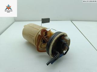 насос топливный Volkswagen Golf 4 поколение 1998, 1.4 л., бензин, МКПП, чёрный, хетчбэк 5 дв.