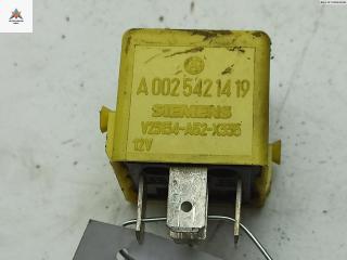 реле (прочие) Mercedes-Benz C-Класс W202/S202 [рестайлинг] 1997, 1.8 л., бензин, МКПП, синий, седан, 0025421419