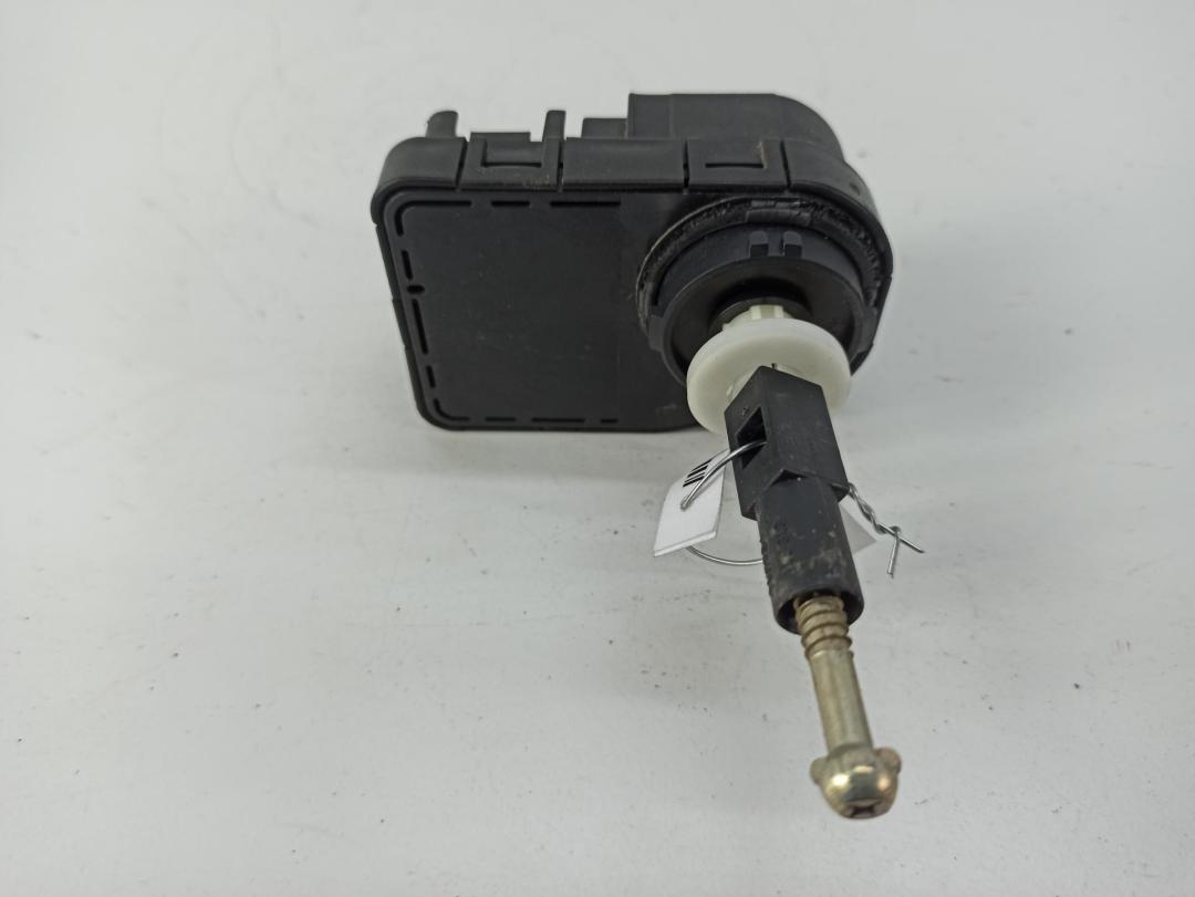 корректор фар Mercedes-Benz E W210 1998, 2.4 л., бензин, АКПП, синий, седан, 00745700
