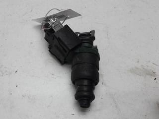 форсунка Volkswagen Bora 1 поколение 2000, 1.6 л., бензин, МКПП, чёрный, седан, 037906031AA