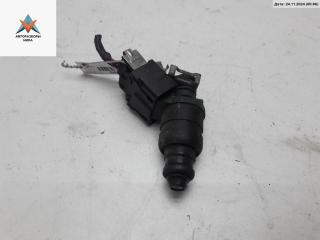 форсунка Volkswagen Bora 1 поколение 2000, 1.6 л., бензин, МКПП, чёрный, седан, 037906031AA