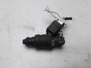 форсунка Volkswagen Bora 2000, 1.6 л., бензин, МКПП, чёрный, седан, 037906031AA