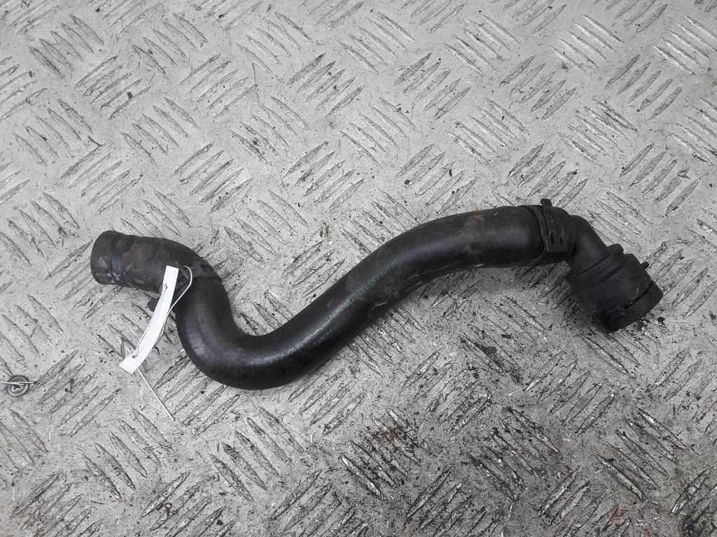 патрубок (трубопровод, шланг) Volkswagen Bora 2000, 1.6 л., бензин, МКПП, чёрный, седан, 1J0122073AC