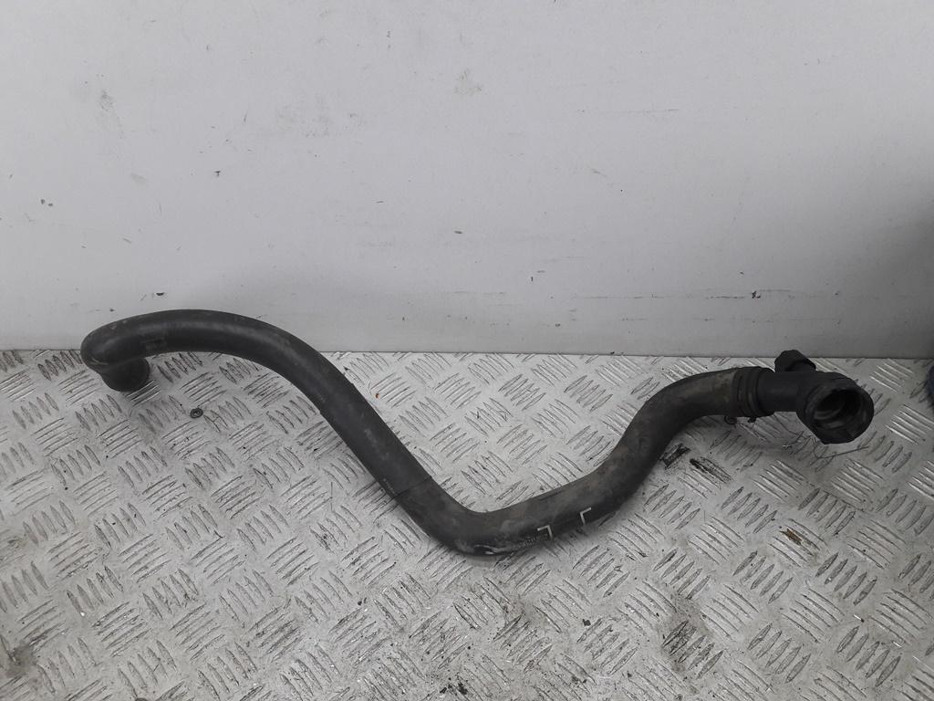 патрубок радиатора Volkswagen Bora 2000, 1.6 л., бензин, 1J0122051H