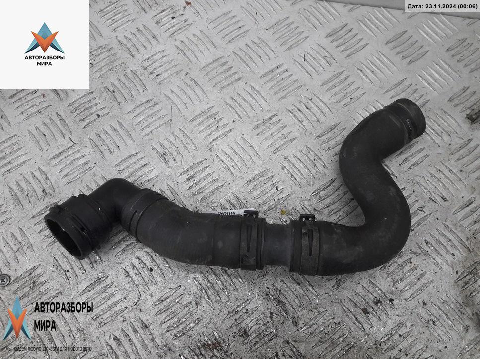 патрубок радиатора Skoda Fabia 2 поколение (5J) 2007, 1.2 л., бензин, 1J0122291F - фото №1