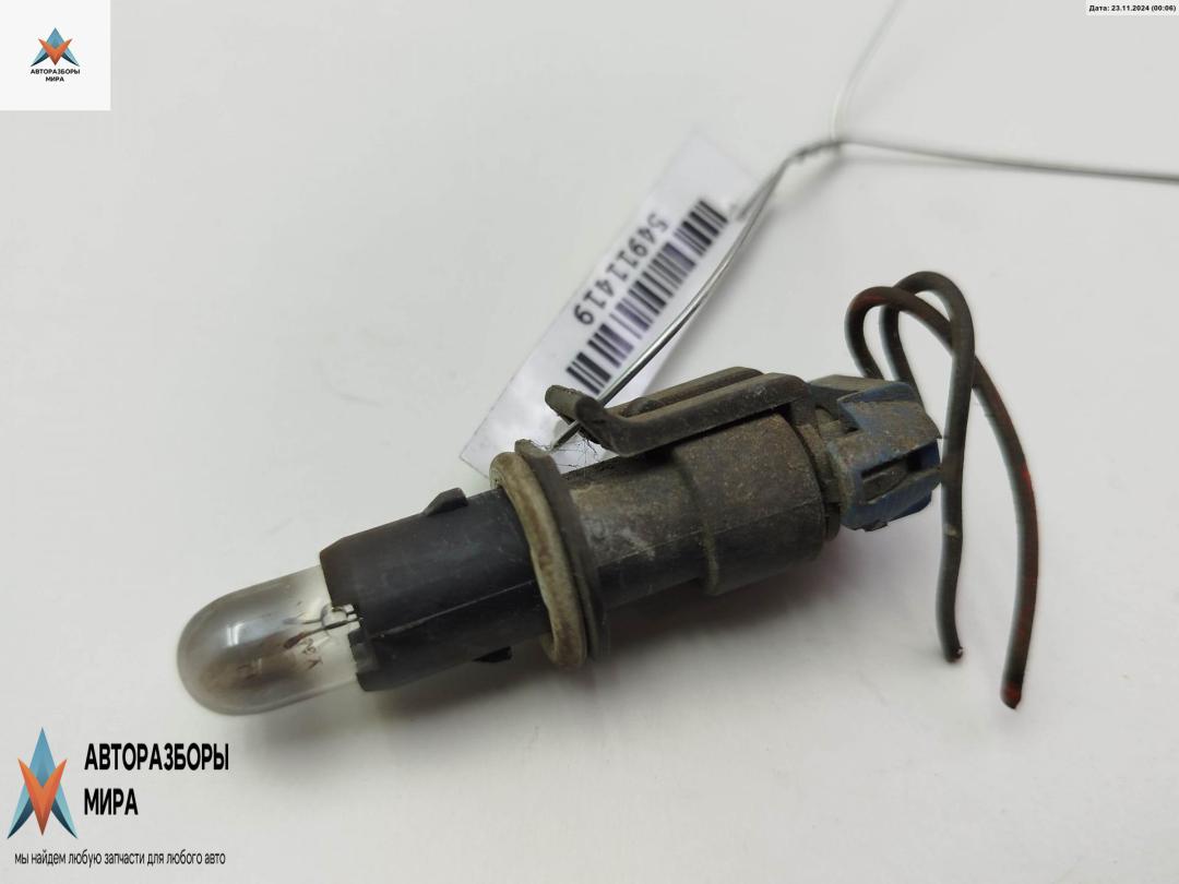 Патрон лампы фары Opel Agila 1 поколение (A) 2000, 1.2 л., бензин, МКПП, зелёный, хетчбэк 5 дв. - фото №1