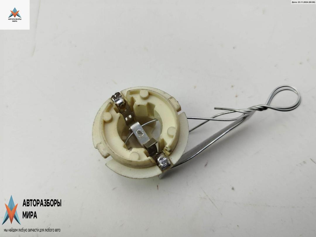 Патрон лампы фонаря Opel Vectra C 2004, 2.2 л., бензин, МКПП, синий, универсал, 199345 - фото №1