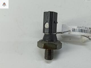 датчик давления масла Audi A4 B6 2003, 2.0 л., бензин, МКПП, чёрный, универсал, 06A919081E