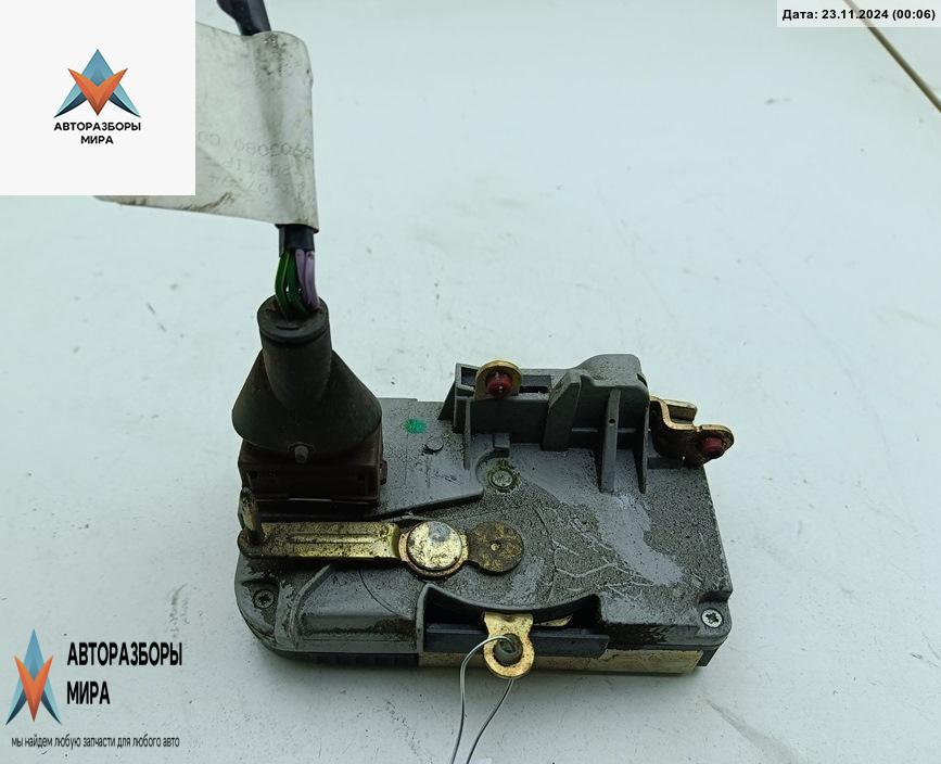 замок двери передней правой Peugeot 806 221 1996, 2.0 л., бензин, МКПП, зелёный, минивэн, AVD - фото №1