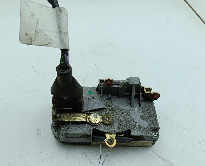 замок двери передней правой Peugeot 806 1996, 2.0 л., бензин, МКПП, зелёный, минивэн, AVD