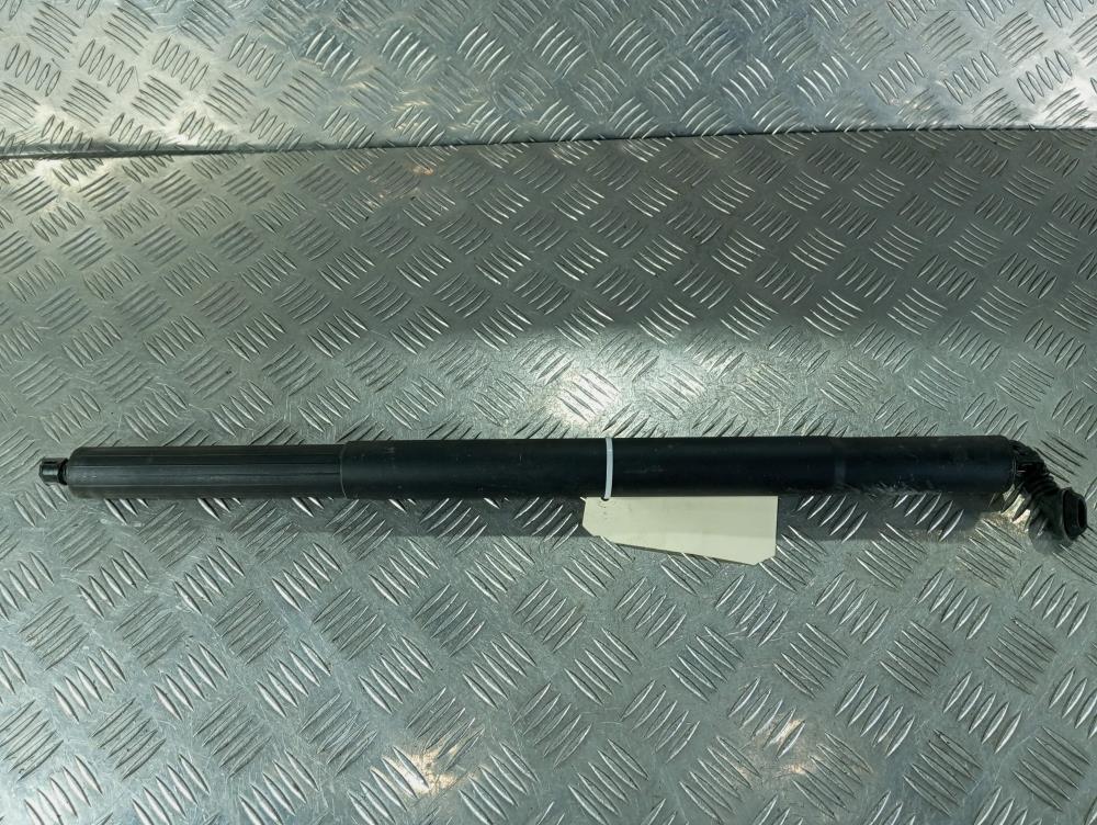 амортизатор крышки багажника (3-5 двери) Audi Q3 F3 2023, цвет, 83A827851F - фото №1