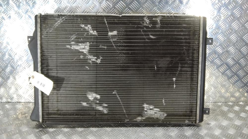 Радиатор (основной) Volkswagen Golf 7 поколение 2014, цвет, 5K0121251J - фото №1