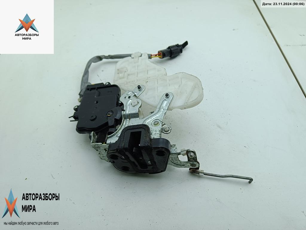 замок двери передней правой Kia Carnival VQ 2007, 2.9 л., дизель, МКПП, чёрный, минивэн - фото №1