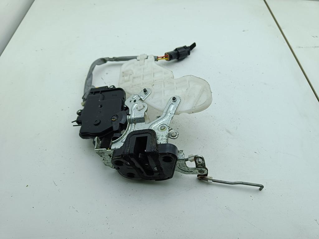 замок двери передней правой Kia Carnival 2007, 2.9 л., дизель, МКПП, чёрный, минивэн