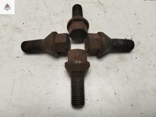 болт колесный Renault Megane 1 поколение [рестайлинг] 1999, 1.6 л., бензин, МКПП, синий, универсал, 8200030701