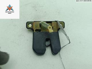 замок багажника Audi A4 B5 1995, седан, 8D5827505