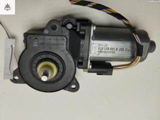 моторчик стеклоподъемника передний правый Ford Fusion 1 поколение [рестайлинг] 2007, 1.4 л., бензин, МКПП, серый, хетчбэк 5 дв., 0130821939