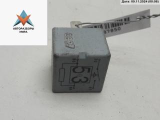 реле (прочие) Skoda Fabia 2 поколение (5J) 2007, 1.2 л., бензин, МКПП, красный, хетчбэк 5 дв., 20240072