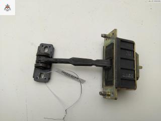 Ограничитель открывания двери задней Mercedes-Benz E-Класс W211/S211 2004, седан, 2117300116