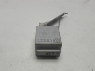 реле (прочие) Skoda Fabia 2 поколение (5J) 2007, 1.2 л., бензин, МКПП, красный, хетчбэк 5 дв., 449