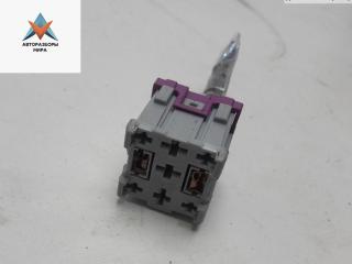 разъем (фишка) проводки Skoda Fabia 2 поколение (5J) 2007, 1.2 л., бензин, МКПП, красный, хетчбэк 5 дв., 443937527