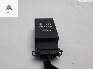 реле (прочие) Skoda Fabia 2 поколение (5J) 2007, 1.2 л., бензин, МКПП, красный, хетчбэк 5 дв., 5J0959631