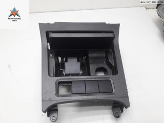 пепельница Volkswagen Golf 5 поколение 2005, 1.4 л., бензин, МКПП, серый, хетчбэк 3 дв., 1K0857961