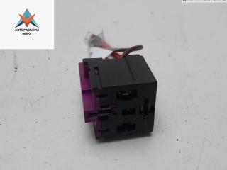 разъем (фишка) проводки Volkswagen Golf 5 поколение 2005, 1.4 л., бензин, МКПП, серый, хетчбэк 3 дв., 4B0937527