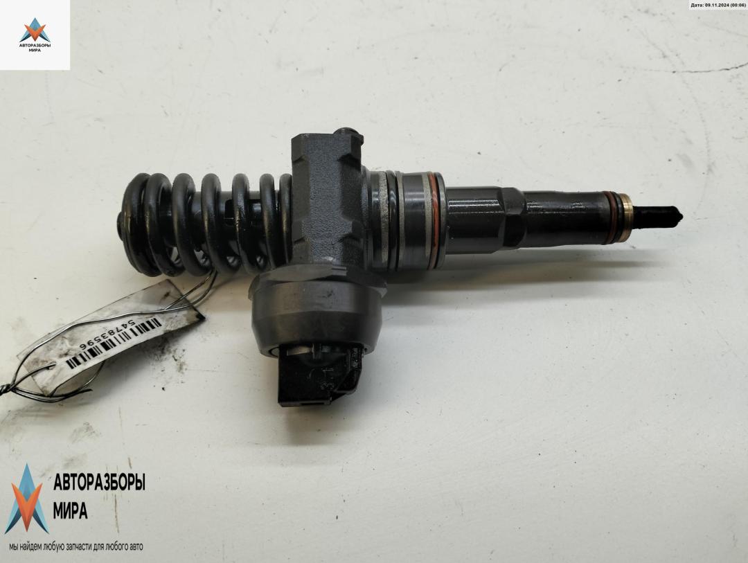 форсунка Volkswagen Golf 4 поколение 2001, 1.9 л., дизель, МКПП, серый, хетчбэк 5 дв., 038130073AM - фото №1