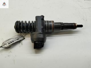 форсунка Volkswagen Golf 4 поколение 2001, 1.9 л., дизель, МКПП, серый, хетчбэк 5 дв., 038130073AM