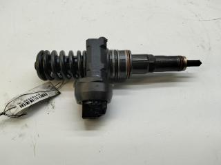 форсунка Volkswagen Golf 4 поколение 2001, 1.9 л., дизель, МКПП, серый, хетчбэк 5 дв., 038130073AM