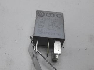 реле (прочие) Volkswagen Golf 5 поколение 2005, 1.4 л., бензин, МКПП, серый, хетчбэк 3 дв., 0332011100
