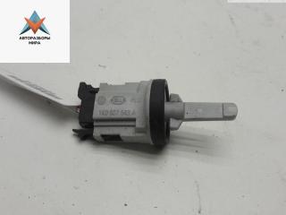 датчик температуры Volkswagen Golf 5 поколение 2005, 1.4 л., бензин, МКПП, серый, хетчбэк 3 дв., 1K0907543A