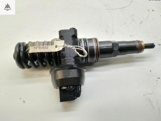 форсунка Volkswagen Golf 4 поколение 2001, 1.9 л., дизель, МКПП, серый, хетчбэк 5 дв., 038130073AM