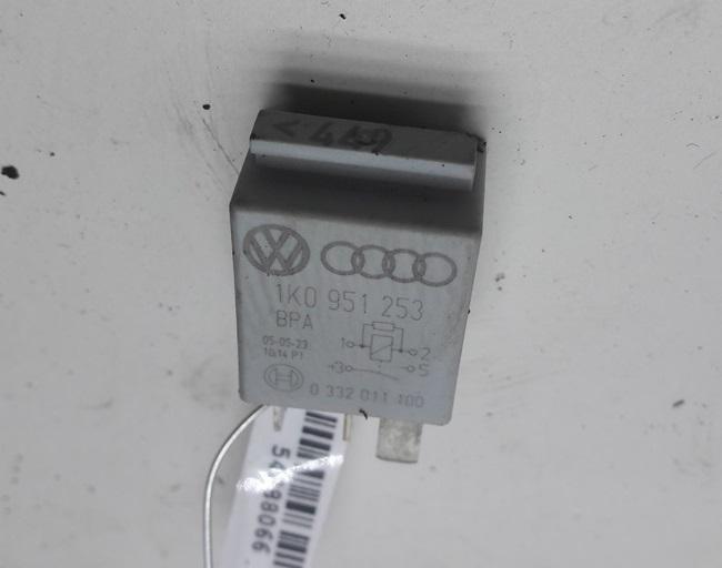 реле (прочие) Volkswagen Golf-5 2005, 1.4 л., бензин, МКПП, серый, хетчбэк 3 дв., 1K0951253