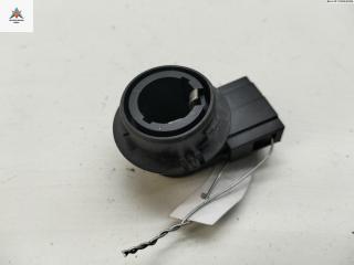 Патрон лампы фонаря Volkswagen Golf 5 поколение 2003, 1.6 л., бензин, МКПП, чёрный, хетчбэк 3 дв., 1K6945259