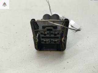 разъем (фишка) проводки Volkswagen Passat B3 1989, 1.8 л., бензин, МКПП, красный, универсал, 357941165