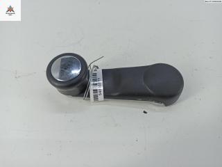 ручка стеклоподъемника Audi A4 B5 1995, 1.8 л., бензин, МКПП, синий, седан, 443837581