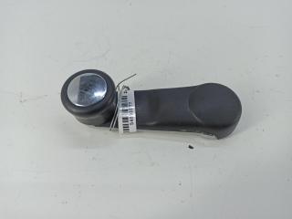 ручка стеклоподъемника Audi A4 B5 1995, 1.8 л., бензин, МКПП, синий, седан, 443837581