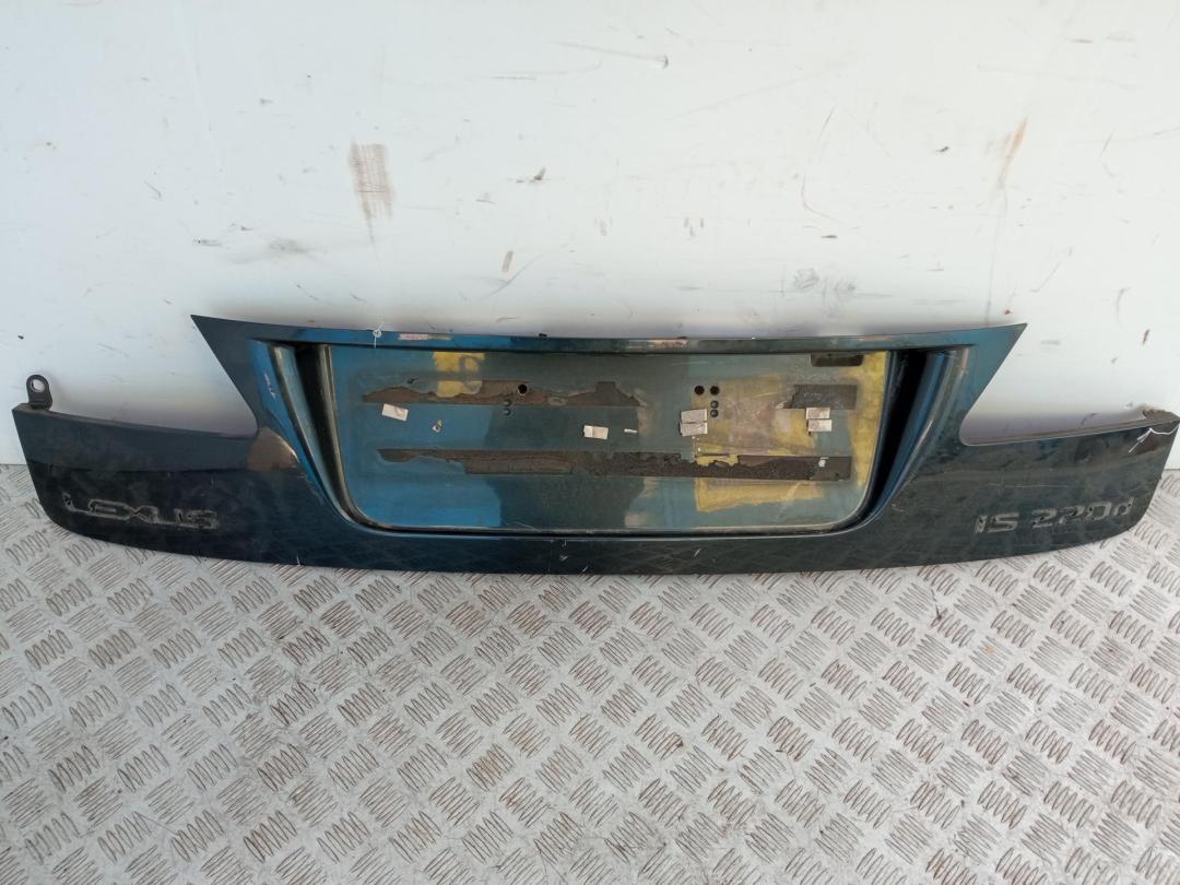 накладка подсветки номера Lexus IS 2008, 2.2 л., дизель, МКПП, чёрный, седан, 7680153030