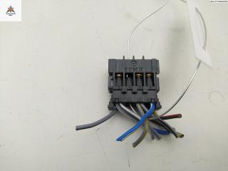 разъем (фишка) проводки Mercedes-Benz C-Класс W202/S202 1994, 1.8 л., бензин, МКПП, красный, седан, 0175452328