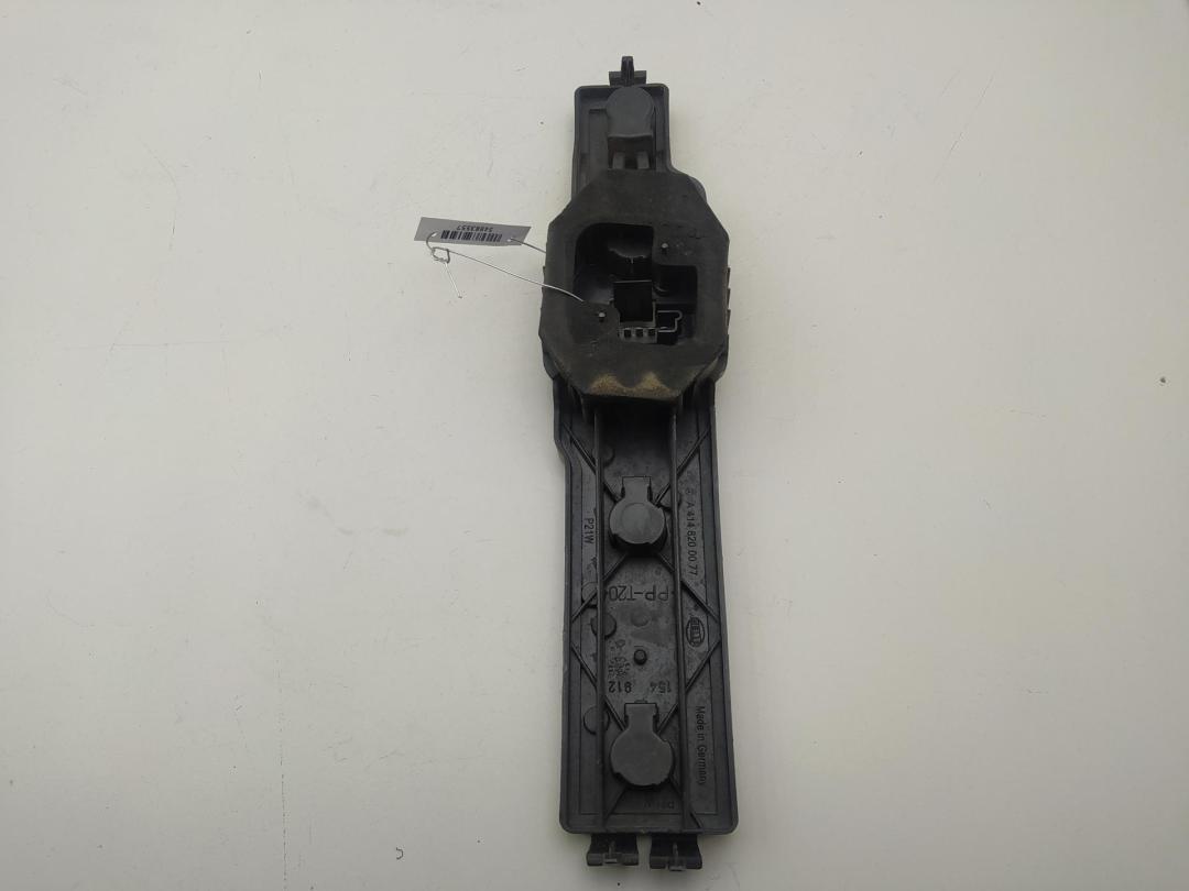 Плата фонаря заднего правого Mercedes-Benz Vaneo W414 2003, 1.6 л., бензин, МКПП, серый, минивэн, 4148200077