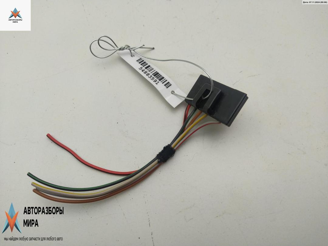 разъем (фишка) проводки Mercedes-Benz Vaneo W414 2003, 1.6 л., бензин, МКПП, серый, минивэн, 0055452826 - фото №1