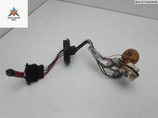 Патрон лампы фонаря Skoda Fabia 2 поколение (5J) 2007, 1.2 л., бензин, МКПП, красный, хетчбэк 5 дв., 191872218