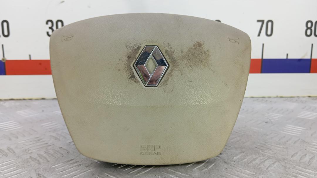 подушка безопасности водителя Renault Scenic 3 поколение 2009, 1.5 л., дизель, МКПП, минивэн, 985705473R--A - фото №1