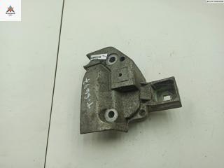 кронштейн двигателя Renault Scenic 1 поколение [рестайлинг] 2001, 1.6 л., бензин, МКПП, серый, минивэн, 8200196206